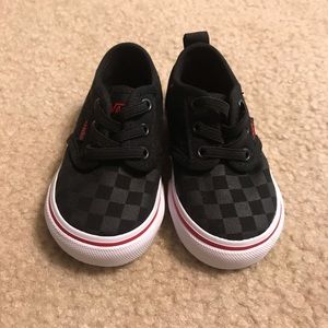 Size 4 toddler boys vans brand new